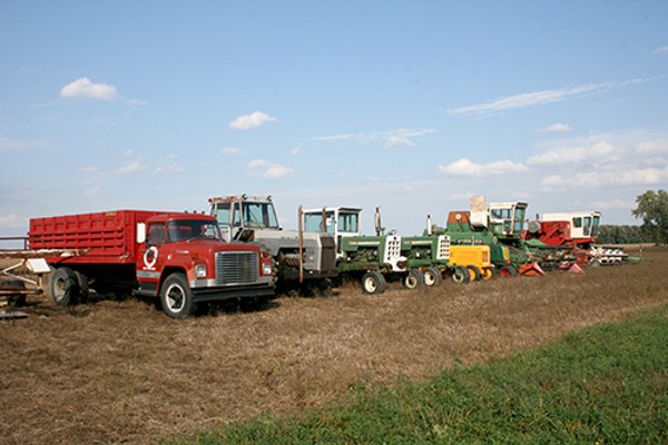 FARM EQUIPMENT AUCTION IN STEUBEN COUNTY, INDIANA